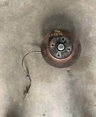Peugeot 3008 I Rear wheel hub 
