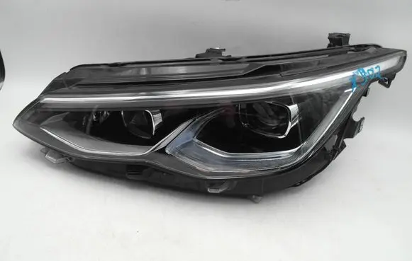 Volkswagen Golf VIII Headlight/headlamp 5H1941035F 90180992