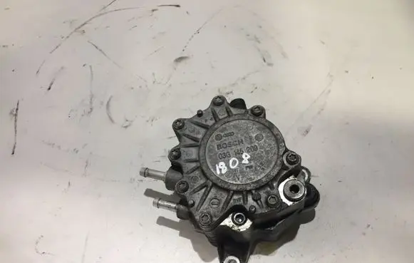 Volkswagen PASSAT B6 Vacuum pump 03G145209