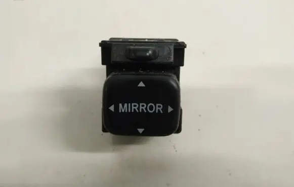 Toyota Yaris Wing mirror switch 1835471