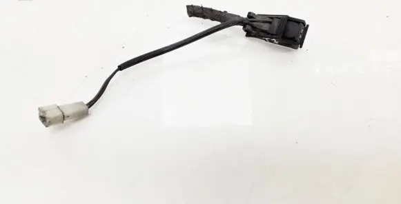 Windshield washer spray nozzle