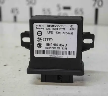 Volkswagen Touran I Headlight ballast module Xenon 5M0907357A