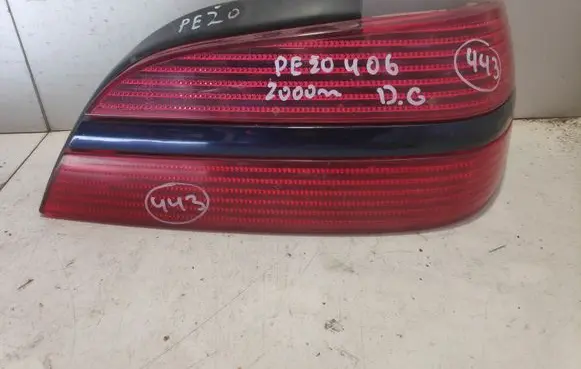 Peugeot 406 Rear/tail lights 2336D
