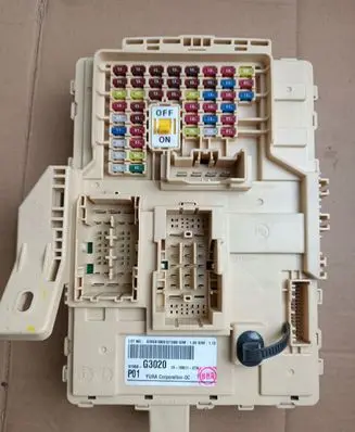 Hyundai i30 Fuse module 91950g3020