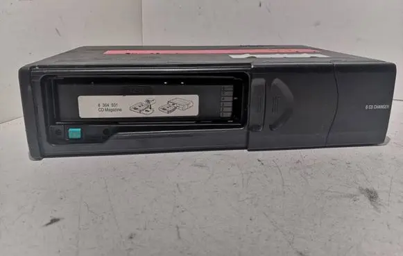 BMW X5 E53 CD/DVD changer 8364931