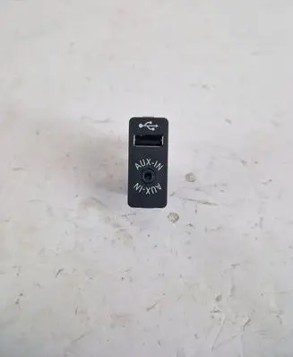 Mini One - Cooper F56 F55 AUX in-socket connector 9266607