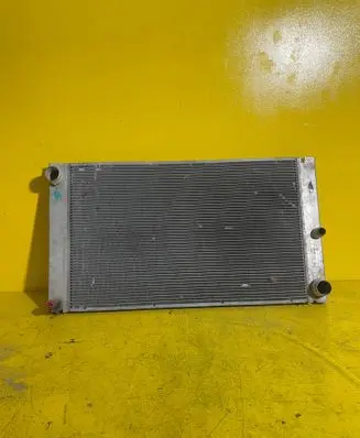 BMW 5 E60 E61 Coolant radiator 77958702