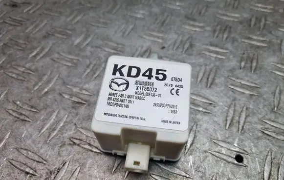 Mazda CX-5 Antenna control unit KD45675D4