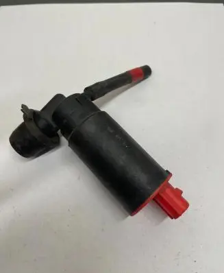 Land Rover Freelander Headlight washer pump 210600