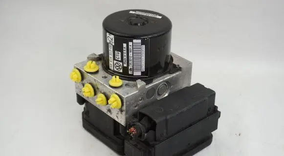 Volkswagen Golf VI ABS Pump 1K0614517CE 1K0907379AT