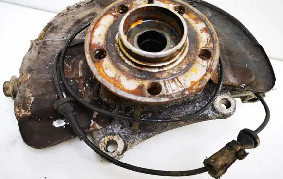 Volvo V70 Front wheel hub spindle knuckle 9461944 SS20116 19015