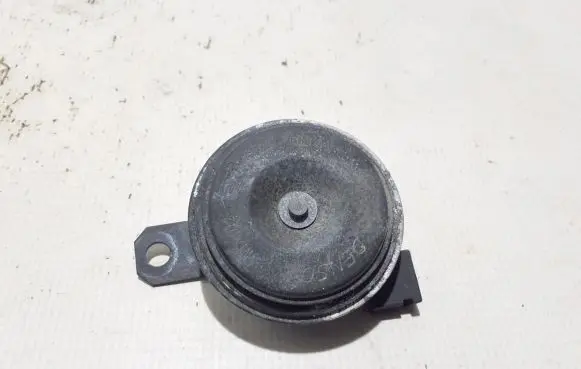 Toyota Hilux (AN120, AN130) Horn signal 865100K010