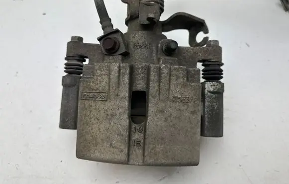Ford Mustang VI Rear brake caliper FR3C2K327FH