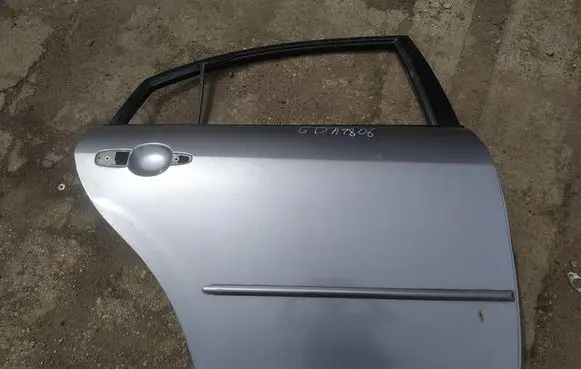 Mazda 6 Rear door pilkos