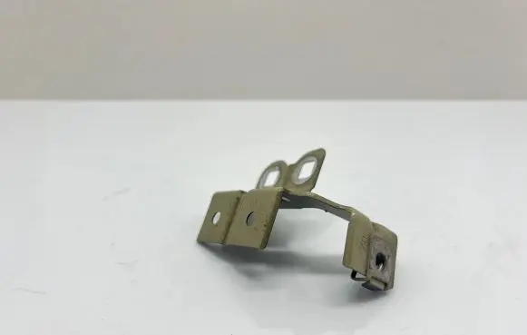 BMW 4 F36 Gran coupe Fender mounting bracket 7193425