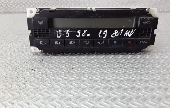 Volkswagen PASSAT B5 Climate control unit 5HB00761702 3B1907044A