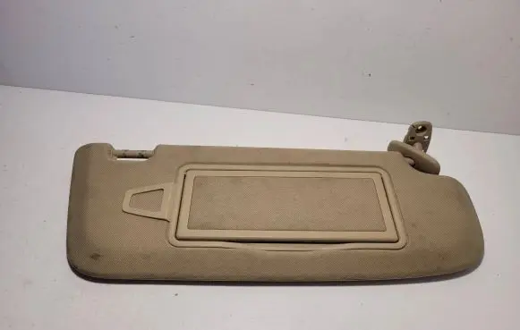 Sun visor