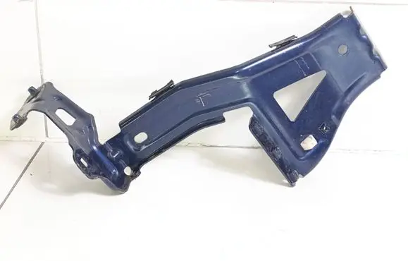 Audi e-tron Fender mounting bracket 4KE803504