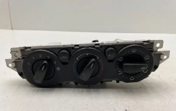 Ford Focus C-MAX Climate control unit 3M5T19980BD 69607321 P690032161024026