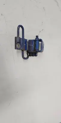 Volkswagen Touran I Front door lower hinge 1t0831411a