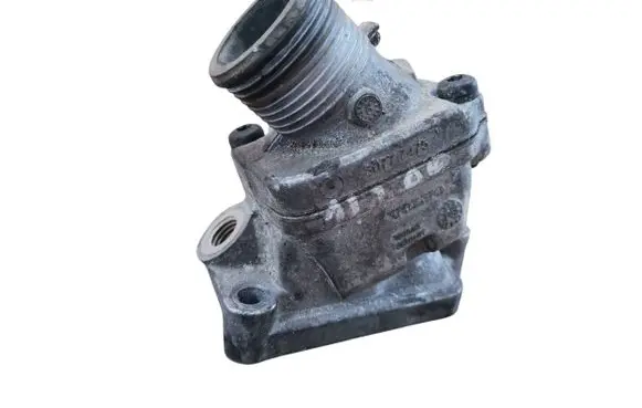 Thermostat/thermostat housing
