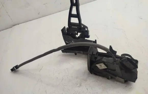 Ford Focus Front door lock BM5A-A21813-AE