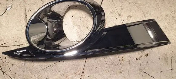 Chevrolet Captiva Front fog light trim/grill 96945186