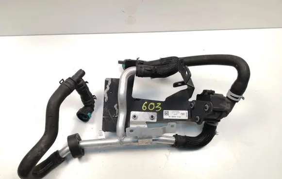 Land Rover Discovery 5 Engine coolant pipe/hose KPLA-8A583-AA
