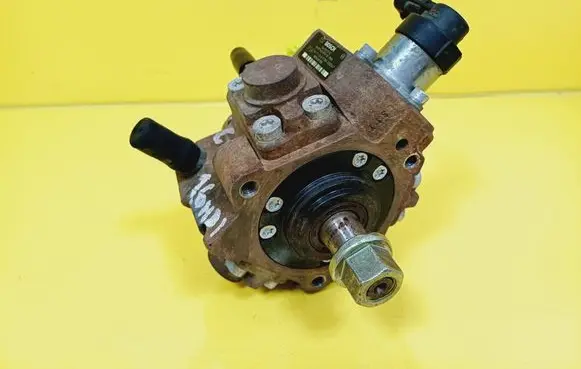 Citroen C5 Fuel injection high pressure pump 9656300380 0445010102