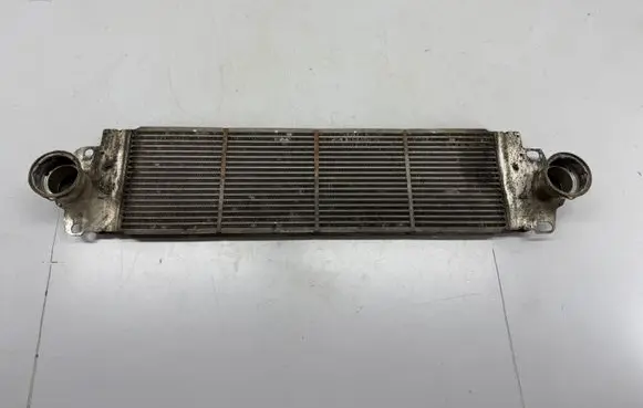 Volkswagen Transporter - Caravelle T5 Intercooler radiator 7H0145804B