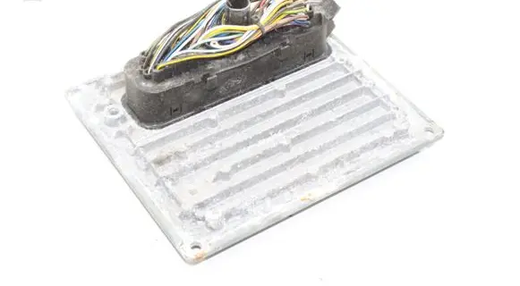 Ford Ka Engine control unit/module 6S5112A650BB