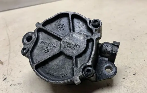 Citroen Xsara Picasso Vacuum pump D1562c1 C710U