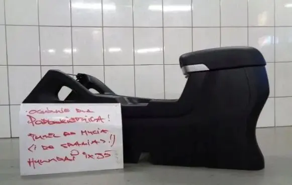 Hyundai ix35 Center console
