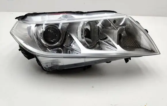 Suzuki Vitara (LY) Headlight/headlamp 