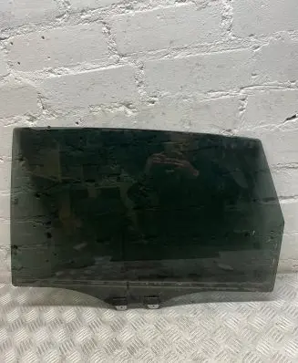 Honda CR-V Rear door window glass 43R002092 DOT24M98AS3