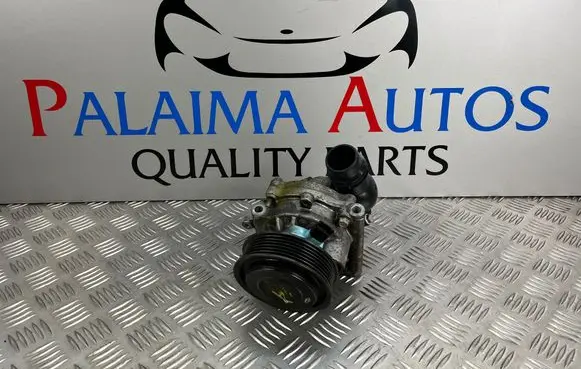 Opel Zafira C Water pump 55490715