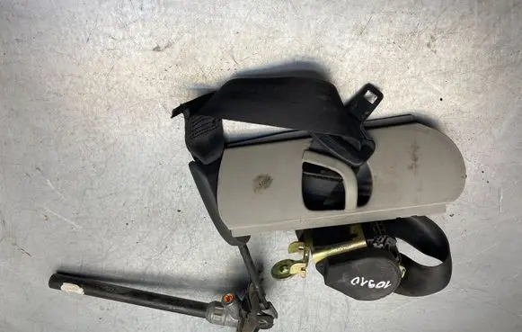 Renault Megane II Front seatbelt 8200377273