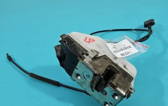 Renault Twingo II Front door lock 384978 IMPRK1410599