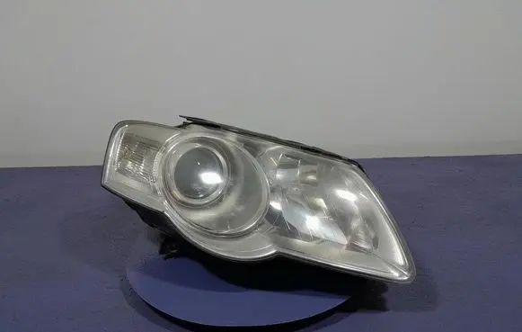 Volkswagen PASSAT B6 Headlight/headlamp 3C0941006AA