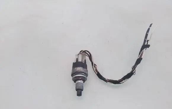 Volkswagen II LT Brake pedal sensor switch