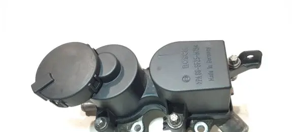 Mercedes-Benz B W245 Oil breather separator A6400101162 ZGS001 0928402058