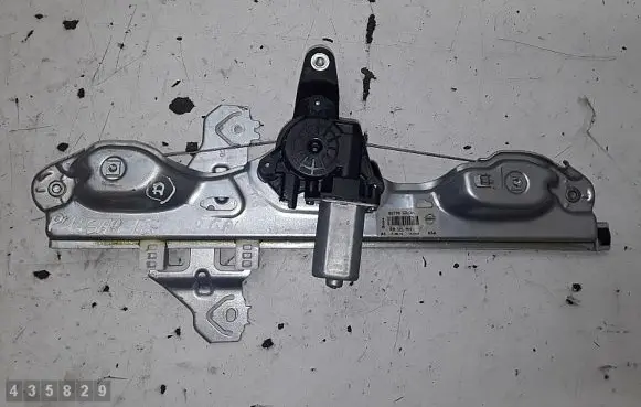 Nissan Pulsar Rear door window regulator with motor 827003zl0a