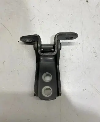 Toyota RAV 4 (XA50) Front door upper hinge