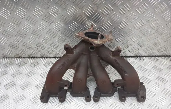 Chrysler PT Cruiser Exhaust manifold 04777633AA
