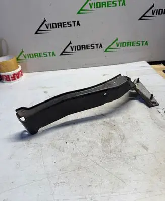 Audi A4 S4 B8 8K Fender mounting bracket 8K0821136B