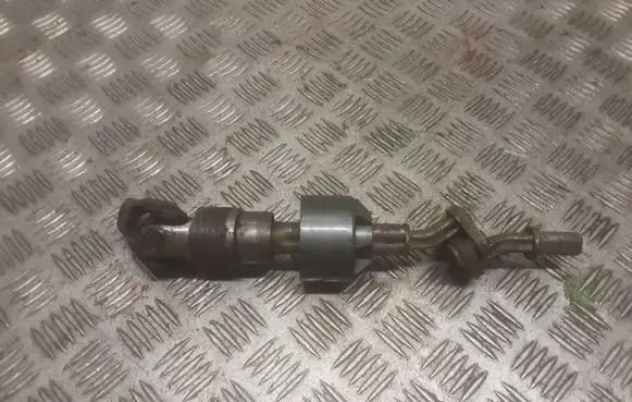 Chrysler Voyager Steering column universal joint