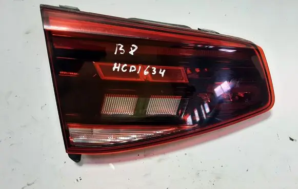 Volkswagen PASSAT B8 Tailgate rear/tail lights 3G9945093K