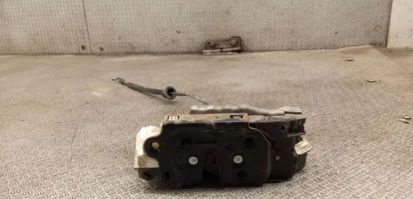 Skoda Yeti (5L) Front door lock 5K1837016