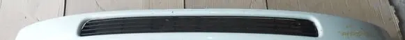 Volkswagen Multivan T4 Front bumper upper radiator grill 7D0853654