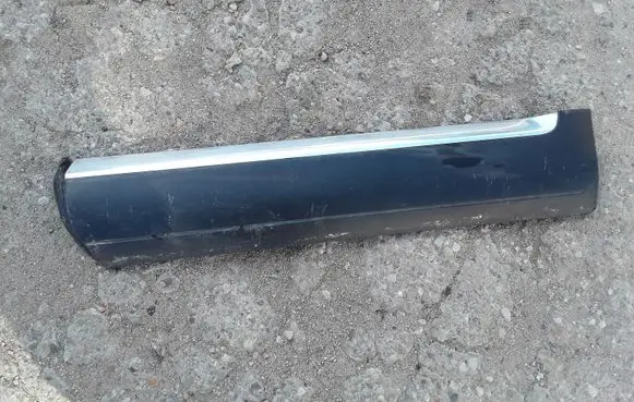 Volkswagen Touareg I Rear door trim (molding) 7L6939797E